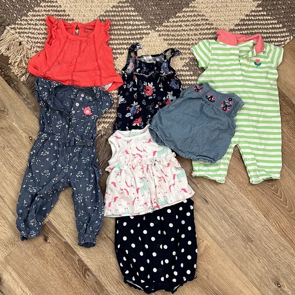 0-3 Month Baby Girl Bundle - Baby Gap, Carters - Picture 6 of 6